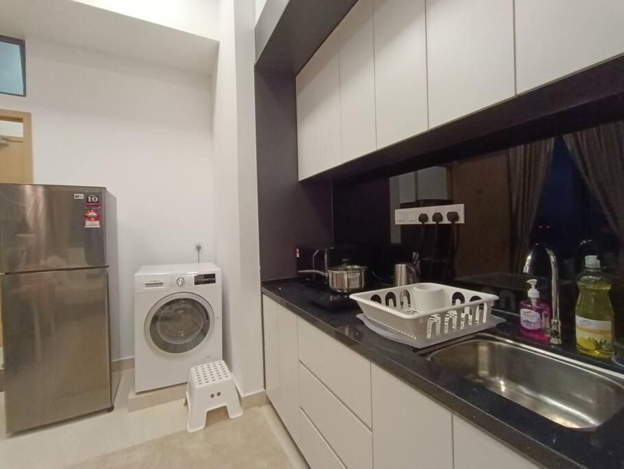 Lx 36a 2queen Bed Infinity Pool Klcc View Apartemen