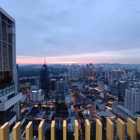 Lx 36A 2Queen Bed Infinity Pool Klcc View Kuala Lumpur Luaran gambar