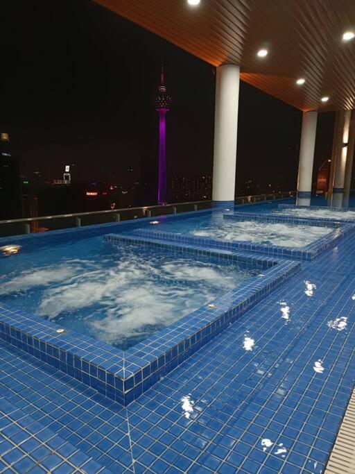 Lx 36a 2queen Bed Infinity Pool Klcc View *